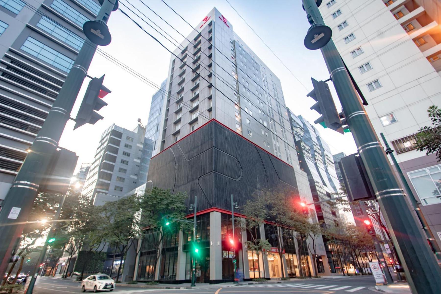 Red Planet Bgc The Fort Taguig Bagian luar foto