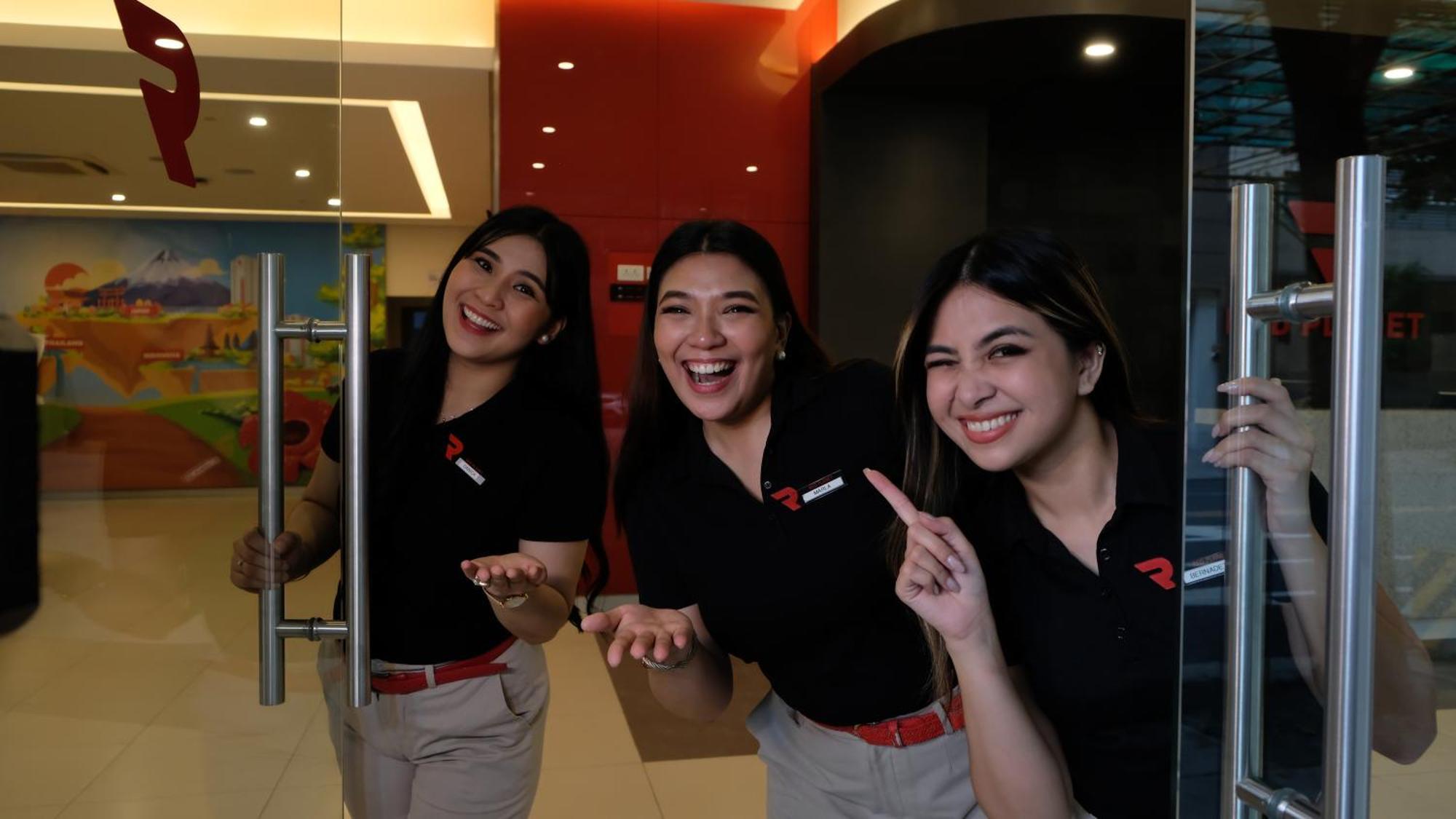 Red Planet Bgc The Fort Taguig Bagian luar foto